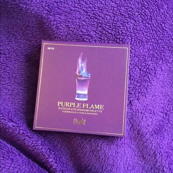 Cocktail Party Eyeshadow Palette - Picture 2 of 3